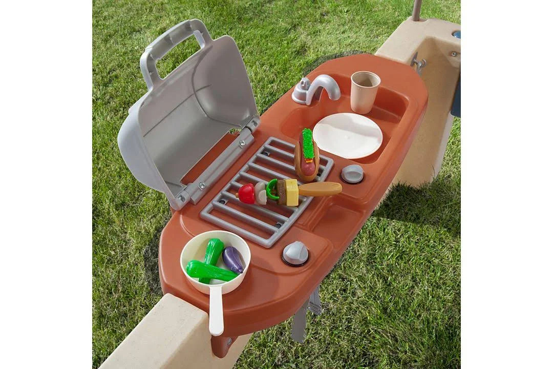 Step2 All Around Playtime Patio with Canopy - MadeInUSA