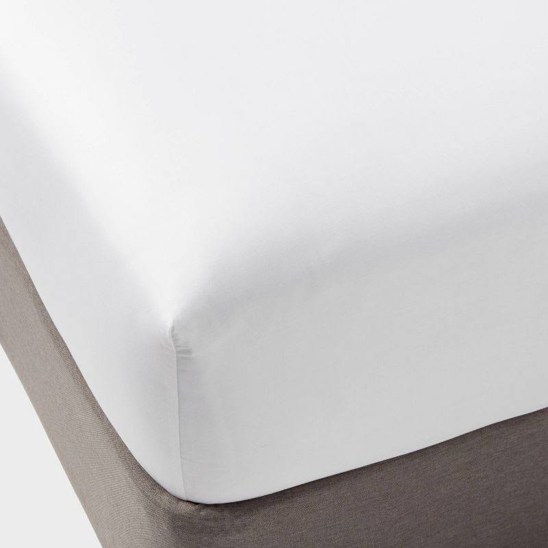 Full Cotton Blend Sateen Fitted Sheet White - Room Essentials