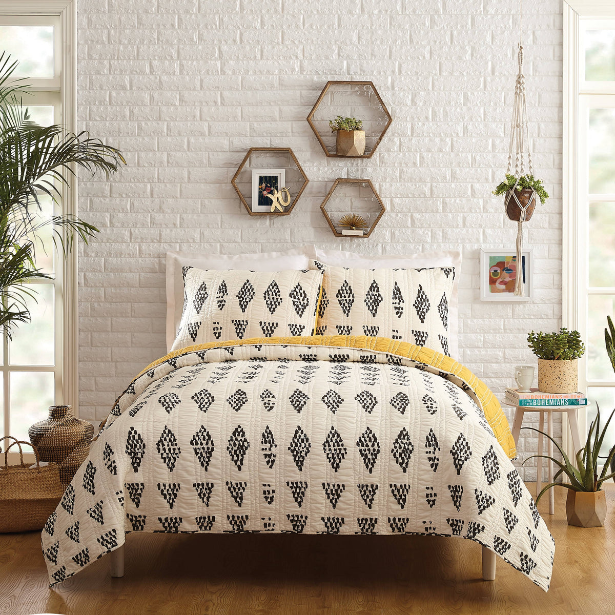 Justina Blakeney Prosperity Quilt Set, Full/Queen - White