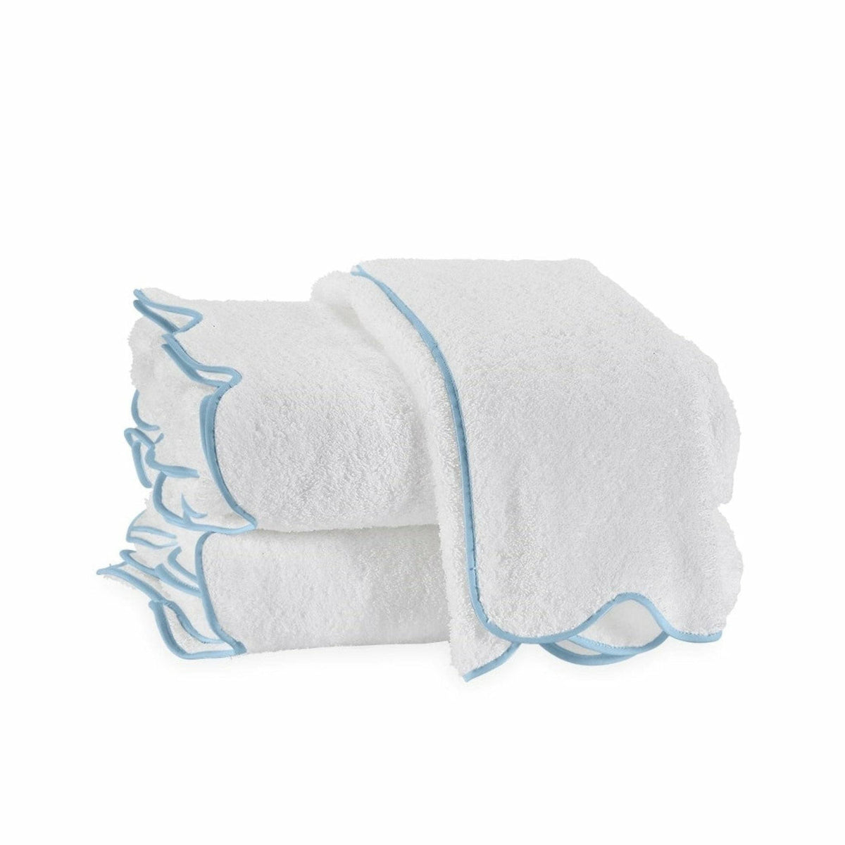 Matouk Cairo Scallop Guest Towel - Light Blue